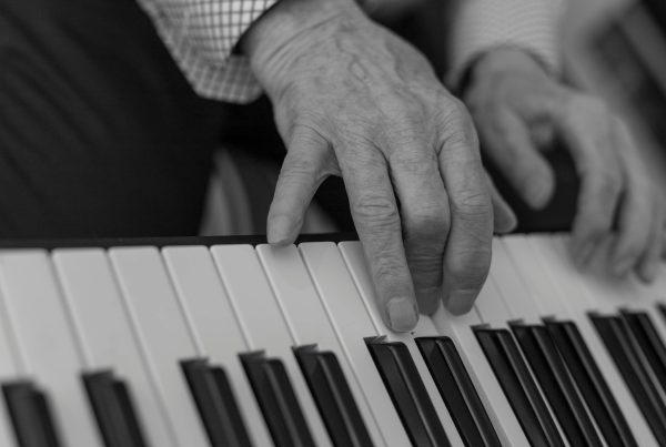Benefits of Music Therapy for Seniors
